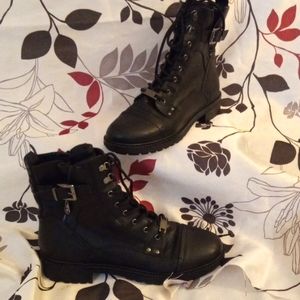 GBG size 11M black leather boots
